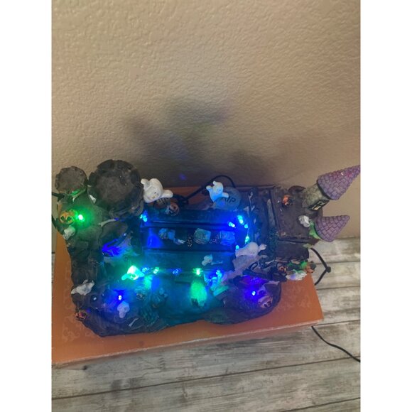 Y2K Target LED Castle Halloween Village in Box Tested & Works - Picture 12 of 16